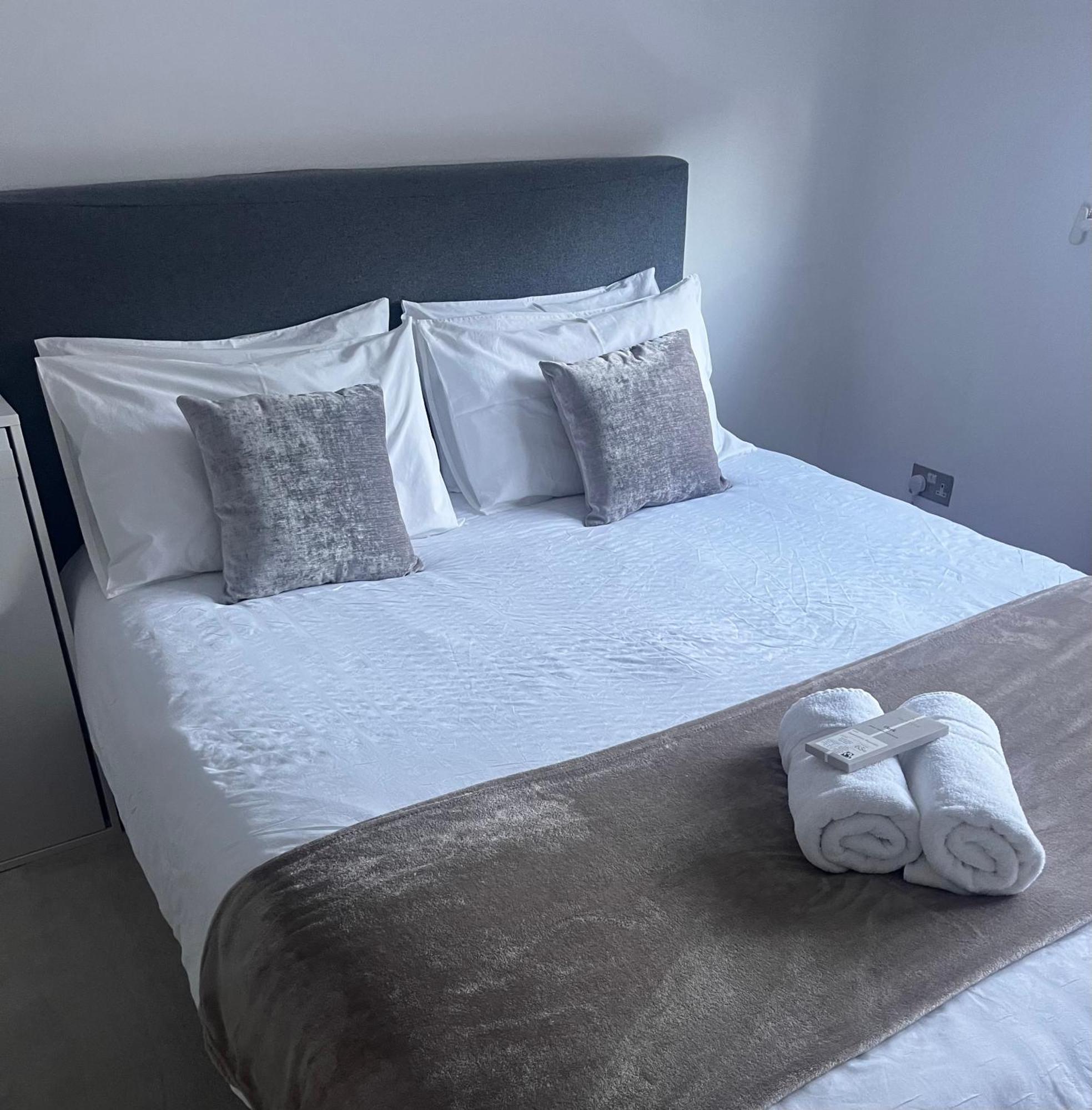 Hyde Park,3 Min Walk,Family Home! 2 Bedrooms & 2 Bathrooms Apartment! Fantastic Location London Exteriör bild